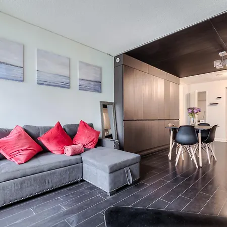 Modern Stylish Condo - 5 Min From Cn Tower